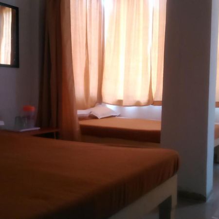 Galaxy Comforts Hotel Мисор Екстериор снимка
